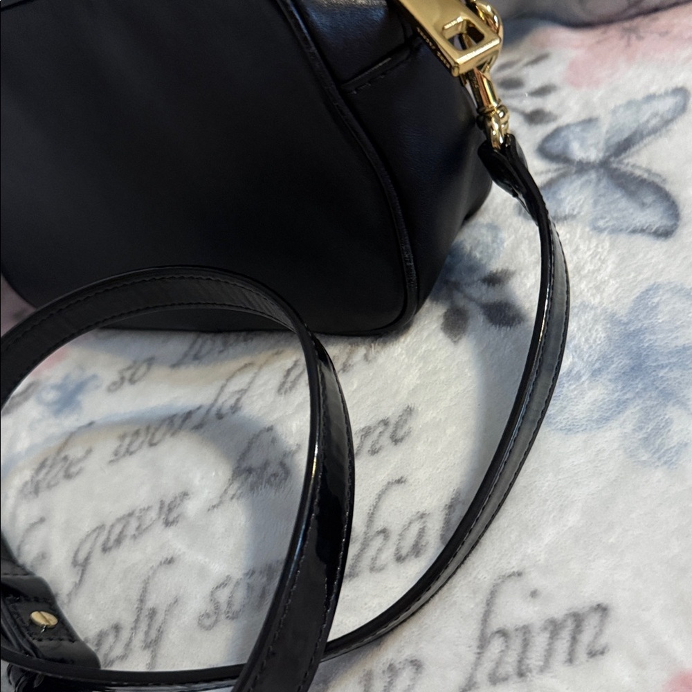 Marc Jacobs Crossbody Bag with pattern leather strap preowned - Picture 12 of 16